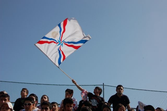 Assyriska flyttar upp Andy Antar