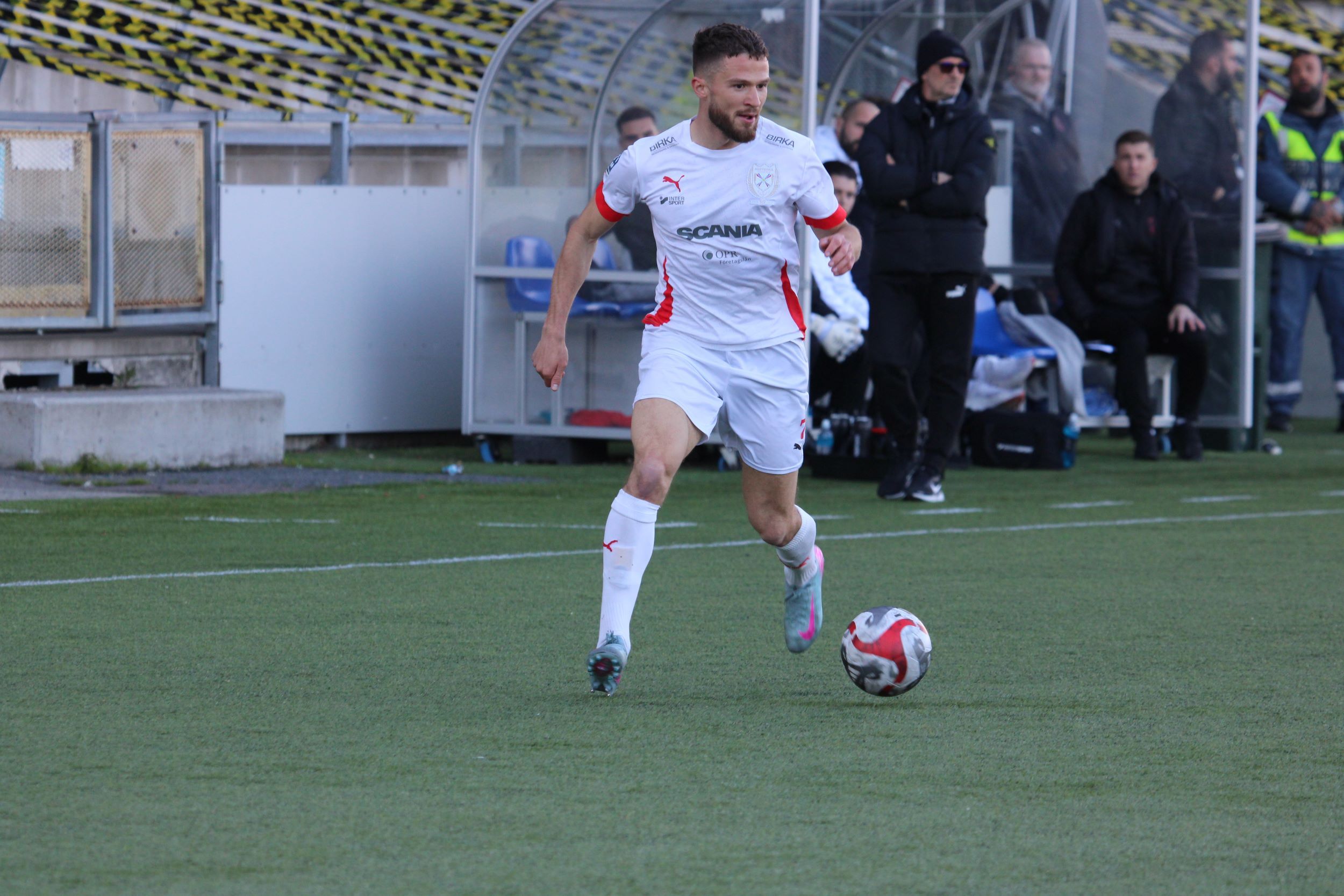 Hugo Fernandez stod för en fin assist när Assyriska tog ledningen