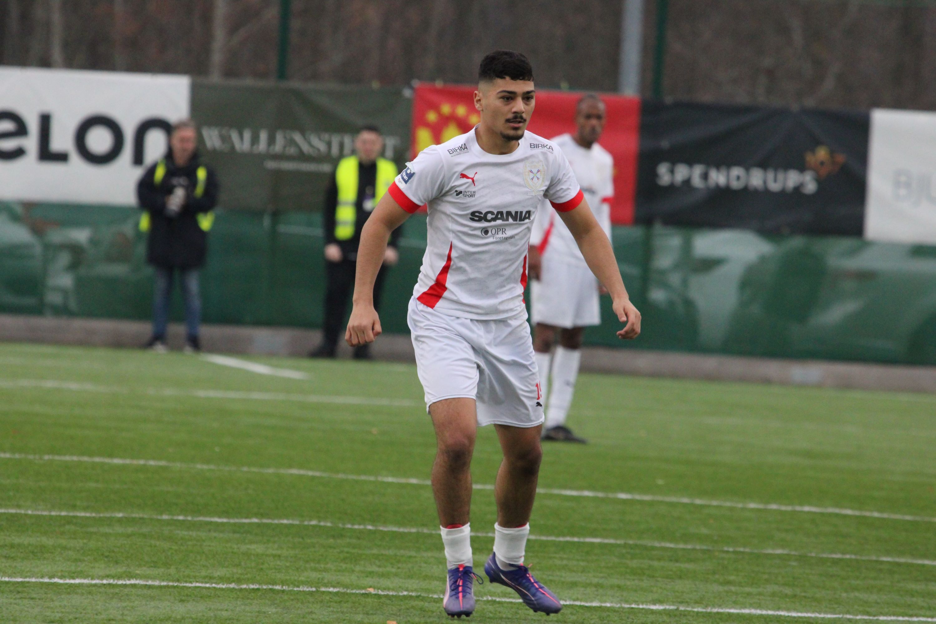 Aydin var nära att ge de tre poäng till Assyriska på tilläggstid, men skottet räddades